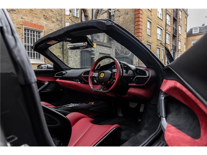 2024 Ferrari 296 GTS