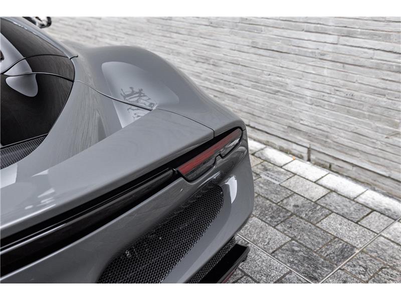 2024 Ferrari 296 GTS