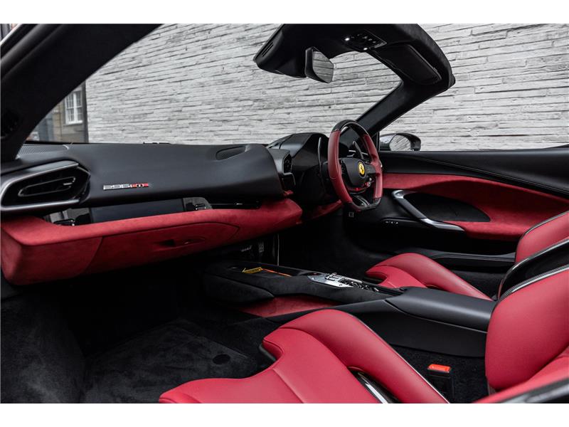 2024 Ferrari 296 GTS