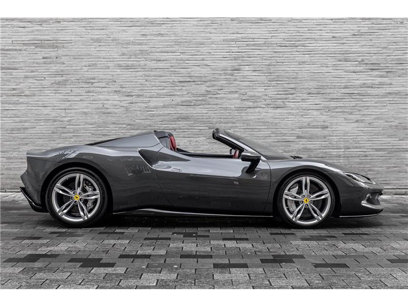 2024 Ferrari 296 GTS