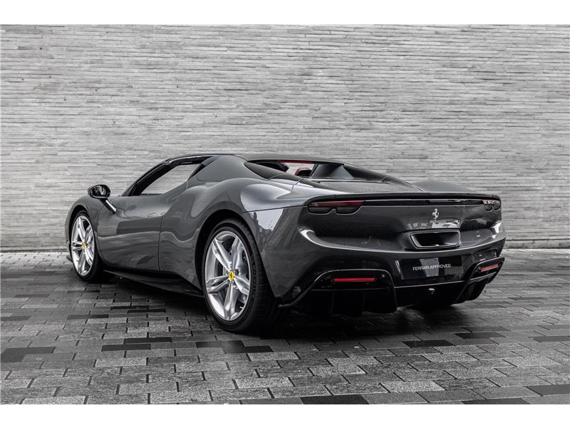 2024 Ferrari 296 GTS