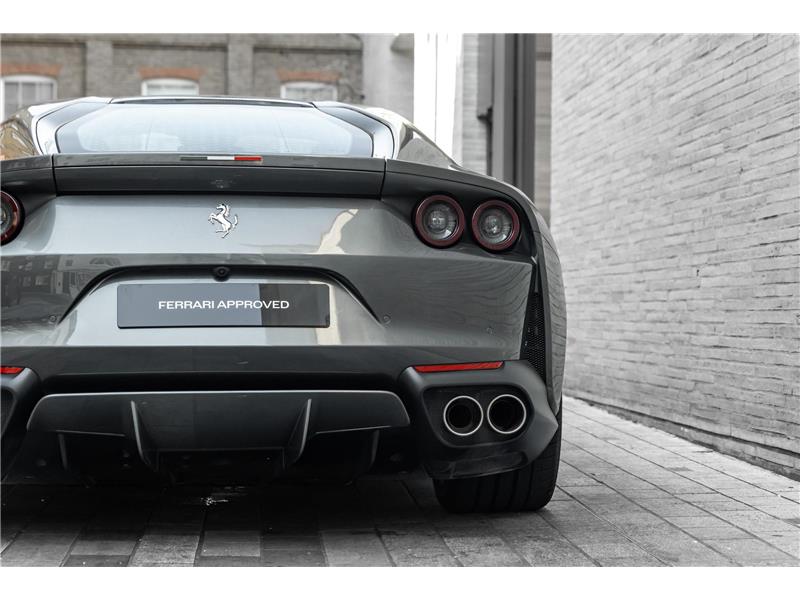 2020 Ferrari 812 Superfast  