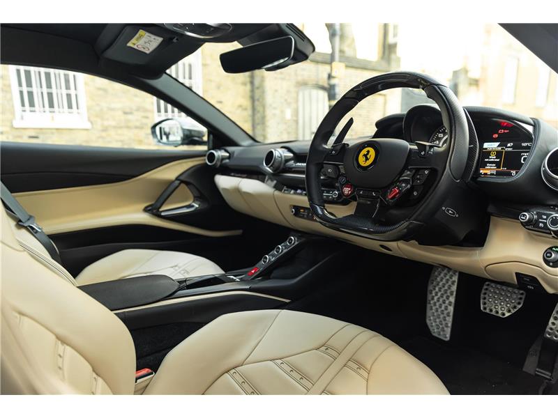 2020 Ferrari 812 Superfast  