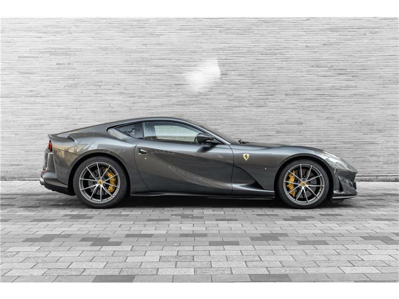 2020 Ferrari 812 Superfast  