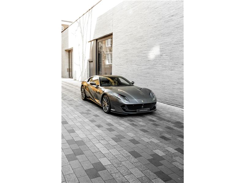 2020 Ferrari 812 Superfast  