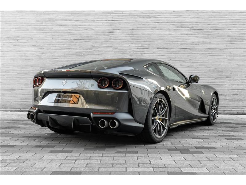 2020 Ferrari 812 Superfast  