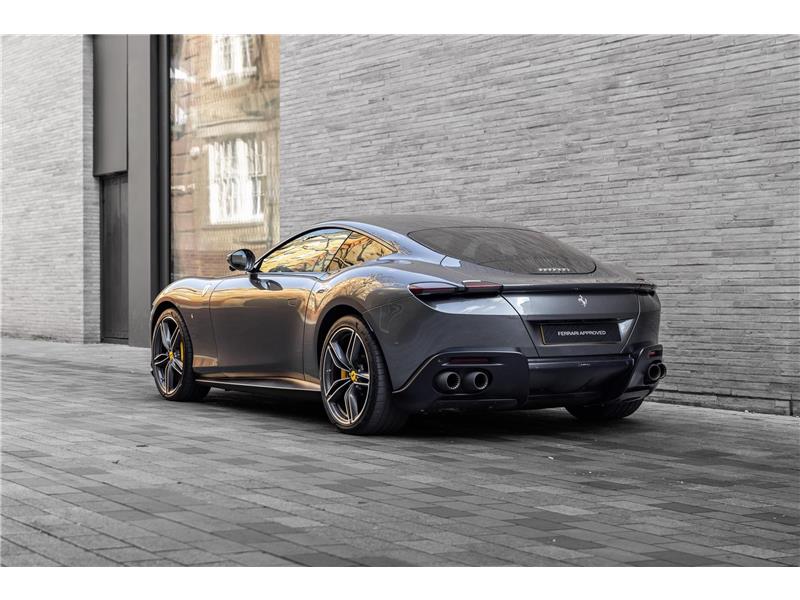 2022 Ferrari Roma  