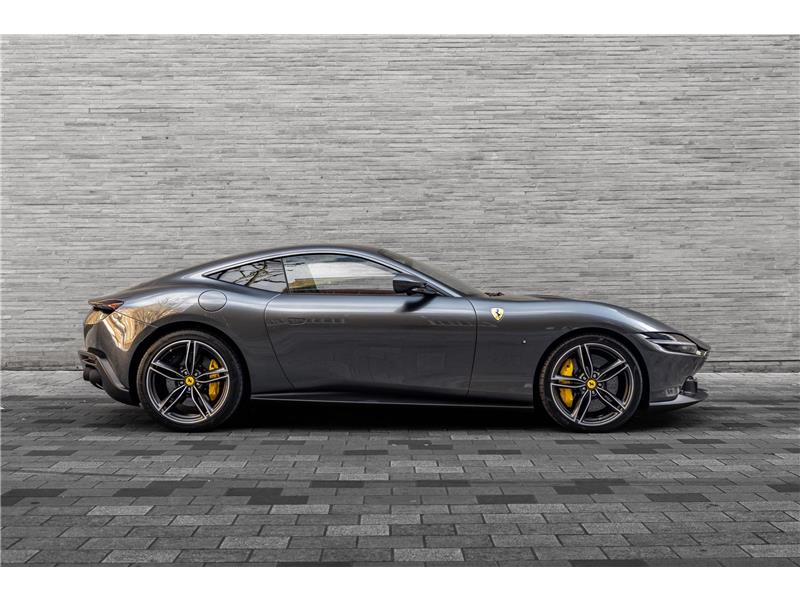 2022 Ferrari Roma  
