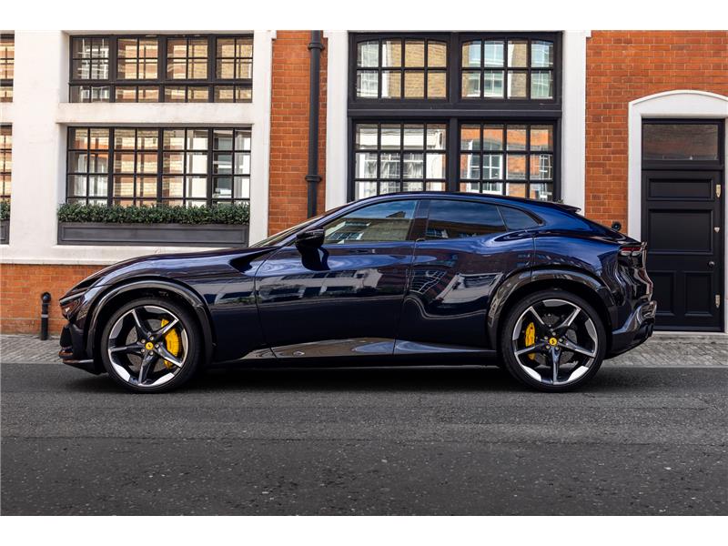 2023 Ferrari Purosangue 6.5 V12 STD