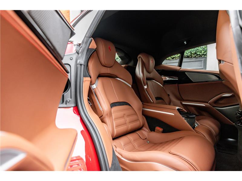 2025 Ferrari Purosangue 6.5 V12 STD