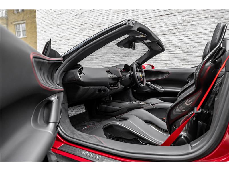 2022 Ferrari SF90 Spider 4.0 T V8