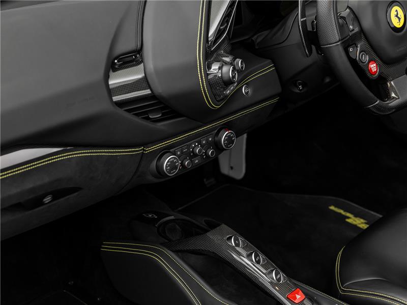 2018 Ferrari 488 3.9 T V8