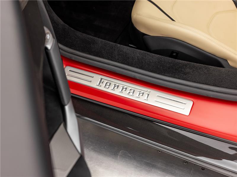 2023 Ferrari 296 GTS 3.0 T V6