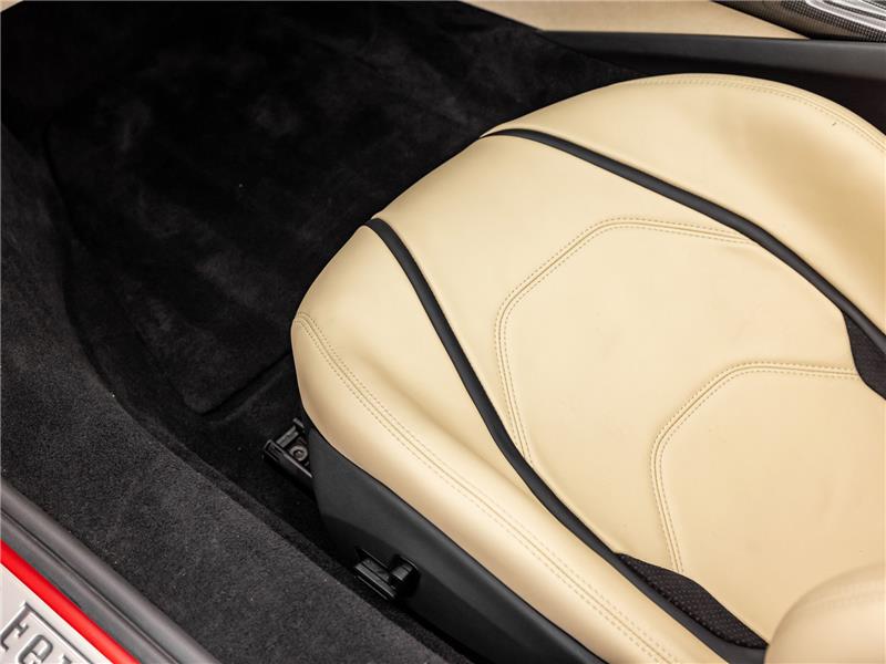 2023 Ferrari 296 GTS 3.0 T V6