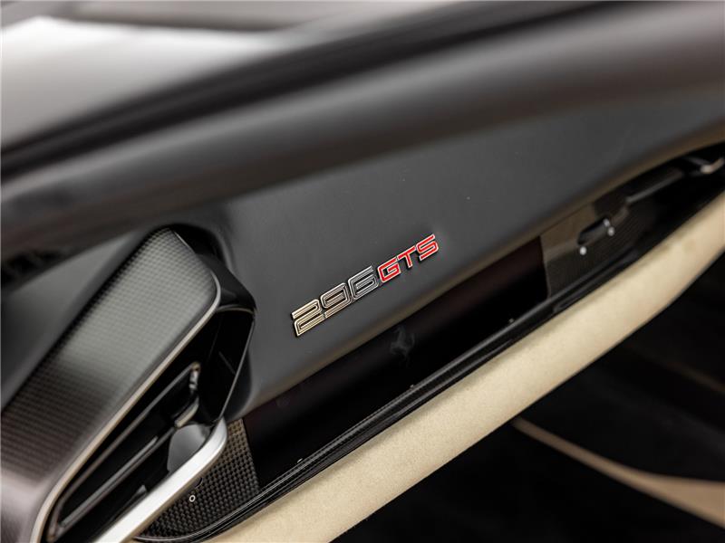 2023 Ferrari 296 GTS 3.0 T V6