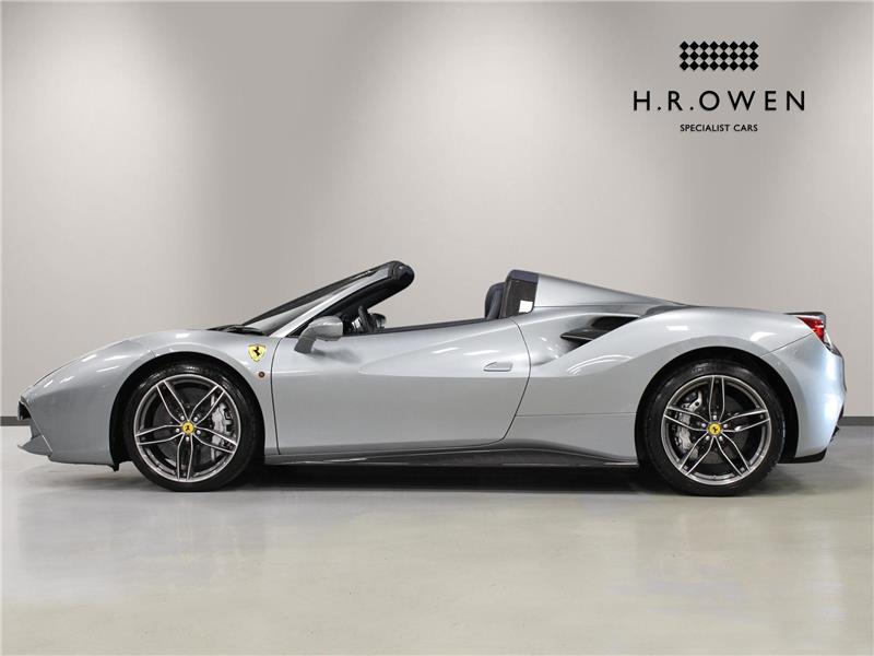 2017 Ferrari 488 Spider F1 DCT