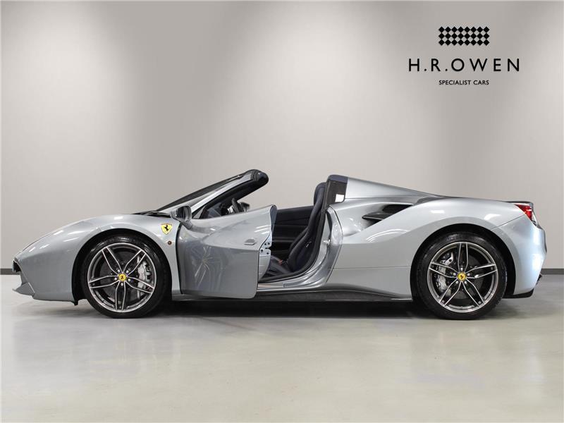 2017 Ferrari 488 Spider F1 DCT