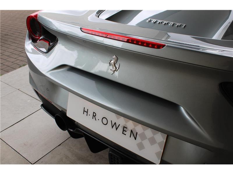 2017 Ferrari 488 Spider F1 DCT