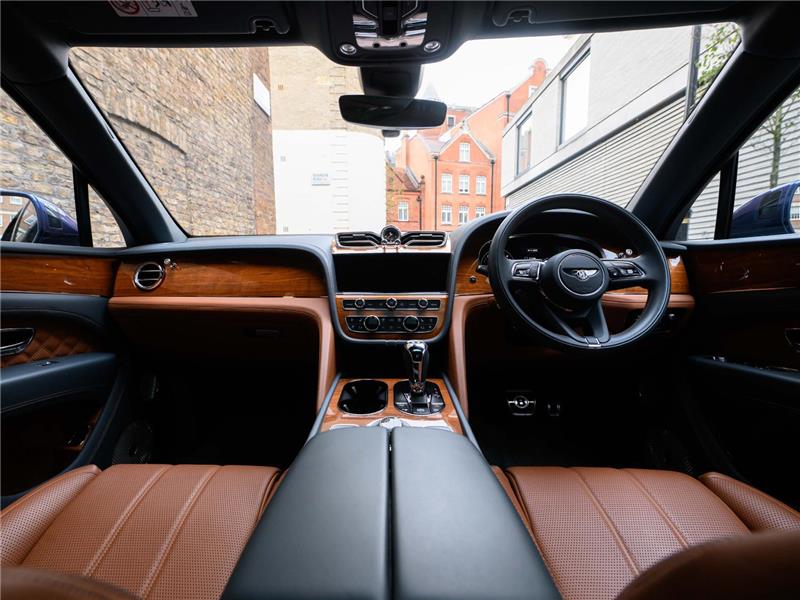 2022 Bentley Bentayga V6 Hybrid