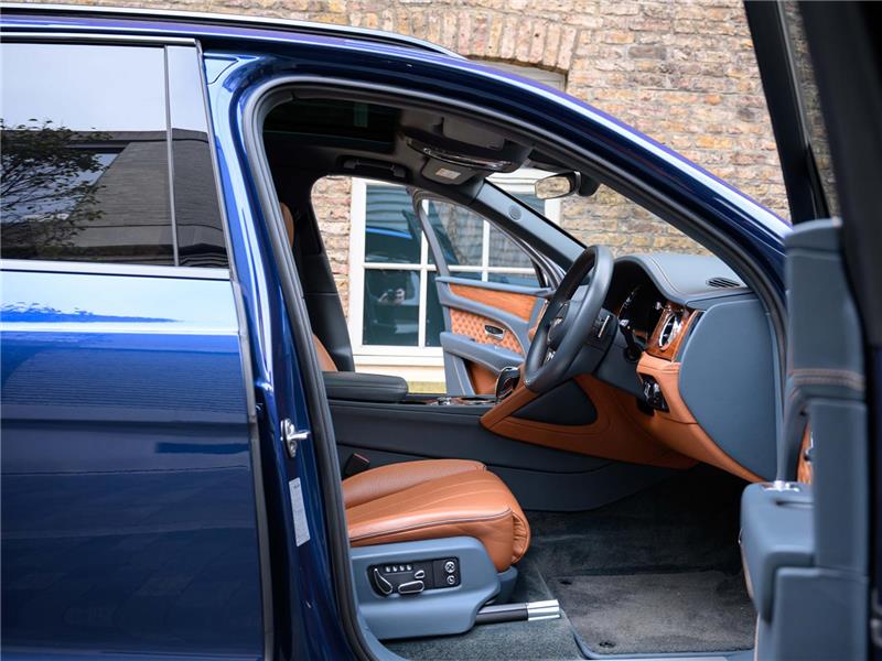 2022 Bentley Bentayga V6 Hybrid