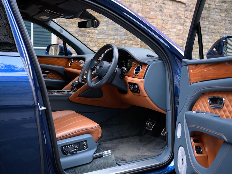 2022 Bentley Bentayga V6 Hybrid