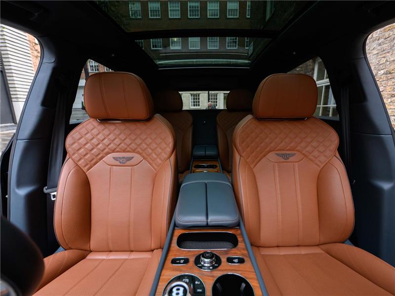 2022 Bentley Bentayga V6 Hybrid