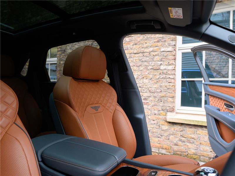 2022 Bentley Bentayga V6 Hybrid