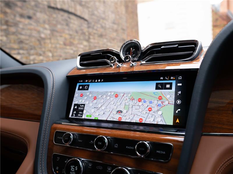 2022 Bentley Bentayga V6 Hybrid