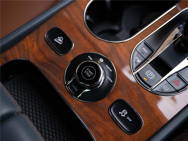 2022 Bentley Bentayga V6 Hybrid