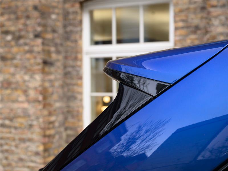 2022 Bentley Bentayga V6 Hybrid