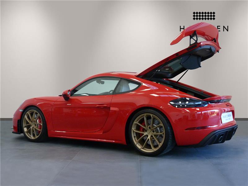 2020 Porsche 718 Cayman GT4