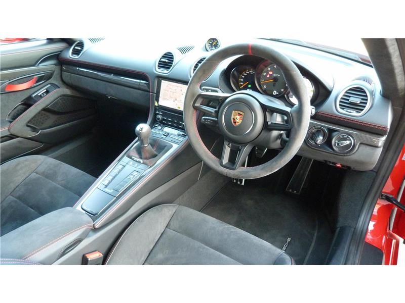 2020 Porsche 718 Cayman GT4