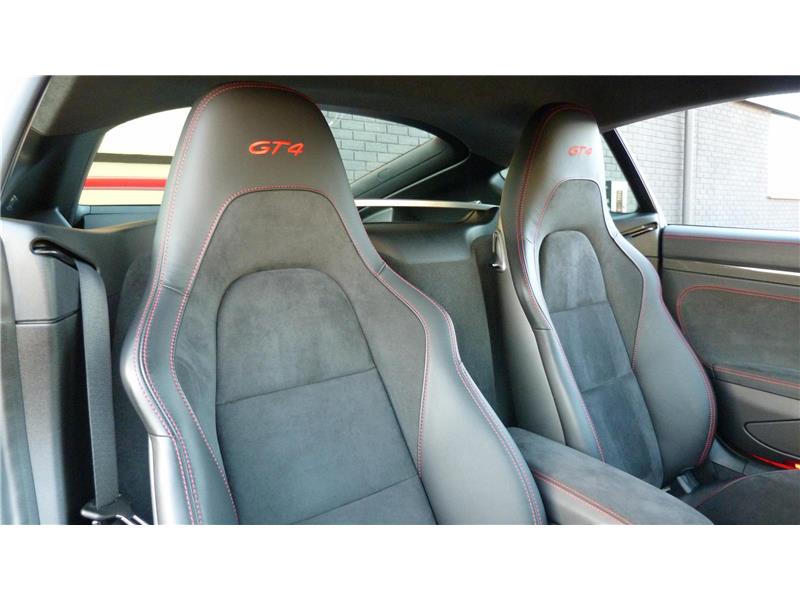 2020 Porsche 718 Cayman GT4