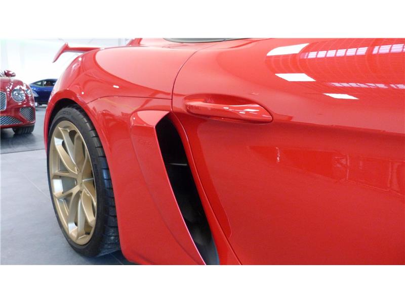 2020 Porsche 718 Cayman GT4