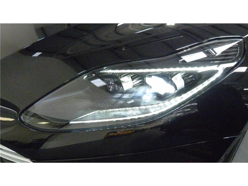 2021 Aston Martin DB11 V8