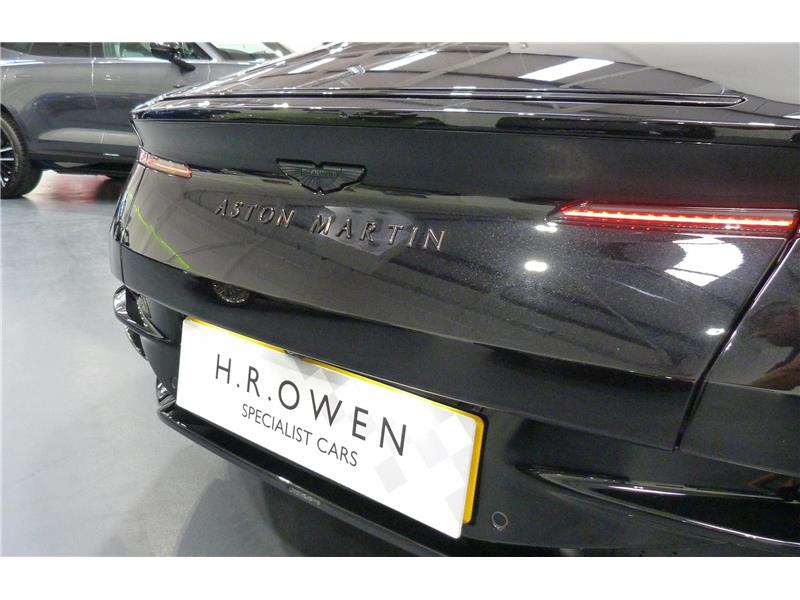 2021 Aston Martin DB11 V8
