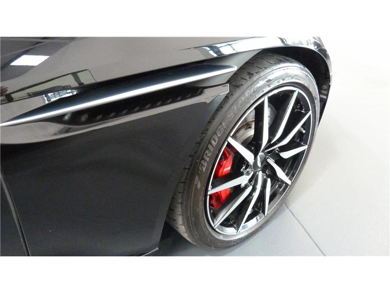 2021 Aston Martin DB11 V8