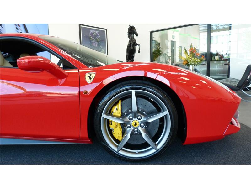 2018 Ferrari 488 3.9 T V8 GTB
