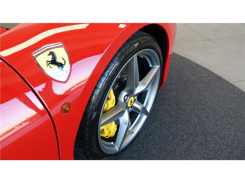 2018 Ferrari 488 3.9 T V8 GTB