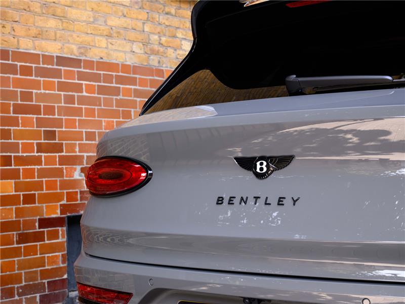 2024 Bentley Bentayga S Black Edition