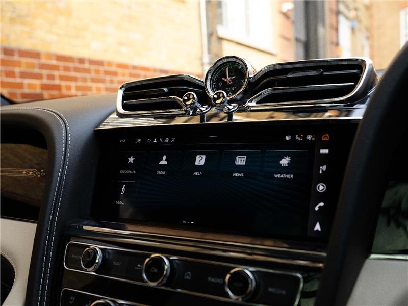 2024 Bentley Bentayga V8 Azure EWB First Edition