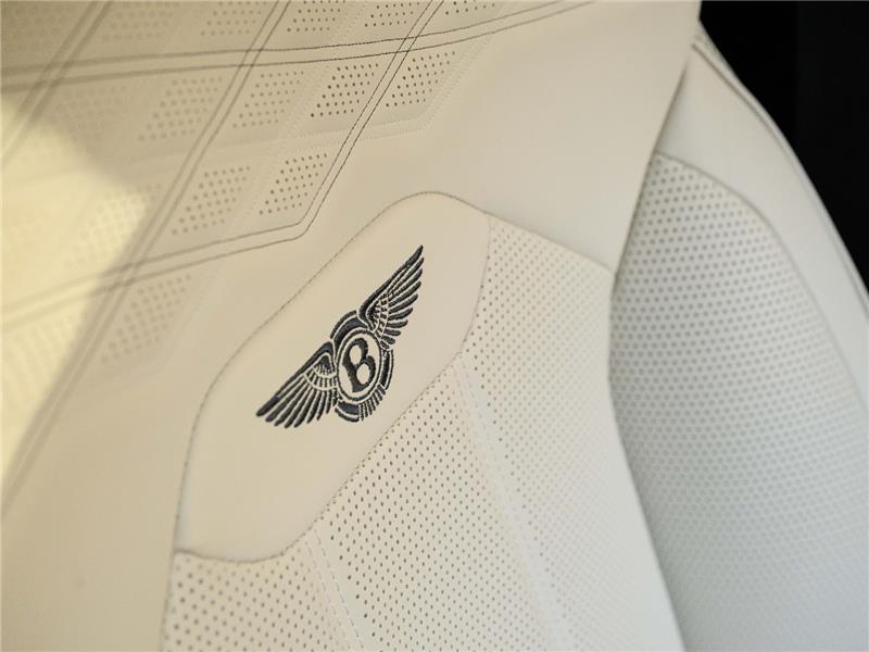 2024 Bentley Bentayga V8 Azure EWB First Edition