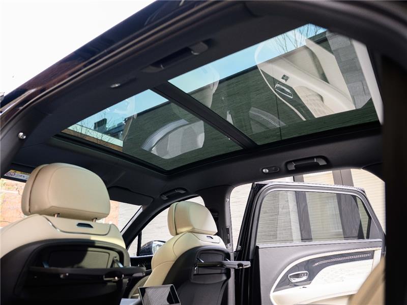 2024 Bentley Bentayga V8 Azure EWB First Edition