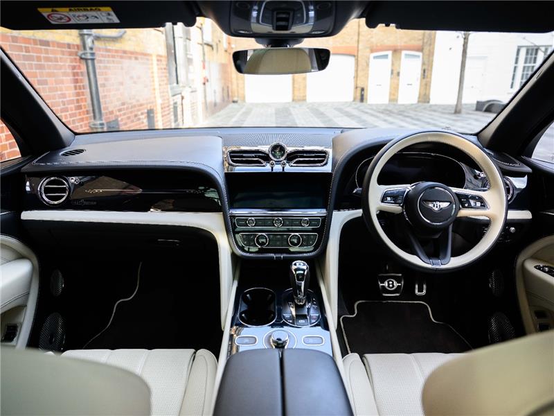 2024 Bentley Bentayga V8 Azure EWB First Edition