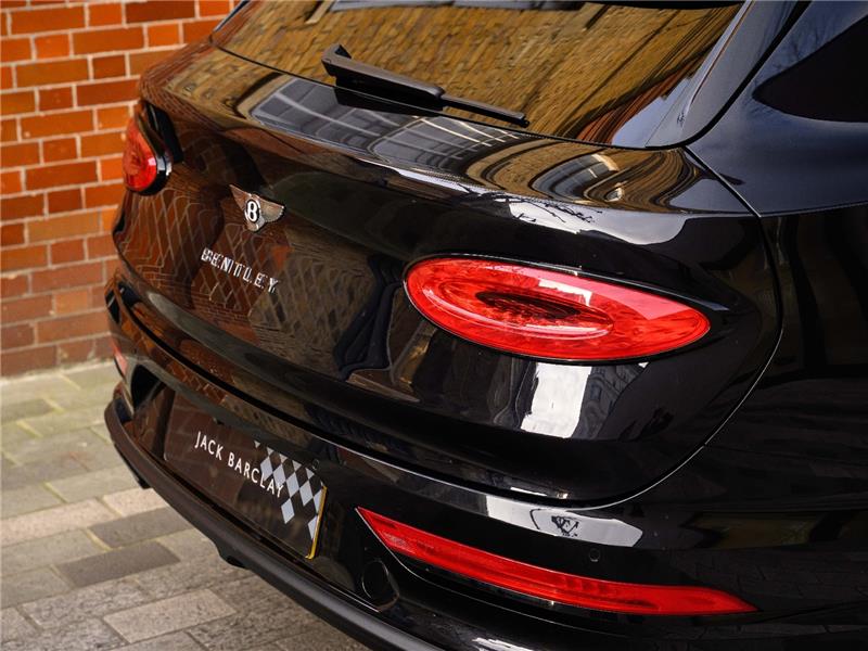 2024 Bentley Bentayga V8 Azure EWB First Edition