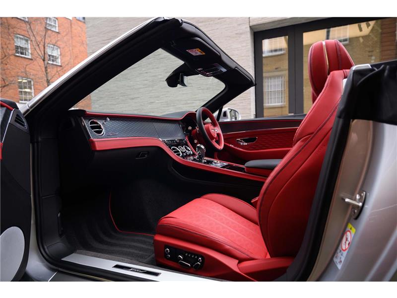 2025 Bentley Continental 4.0 V8 Ultra-Performance GTC Speed