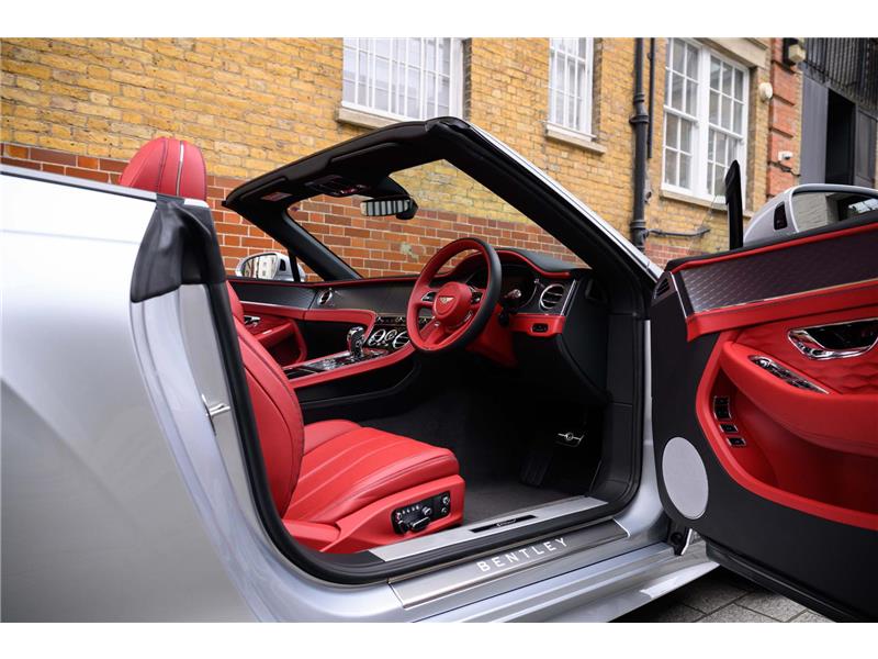 2025 Bentley Continental 4.0 V8 Ultra-Performance GTC Speed