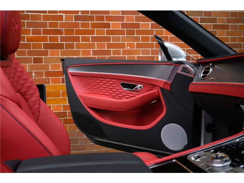 2025 Bentley Continental 4.0 V8 Ultra-Performance GTC Speed