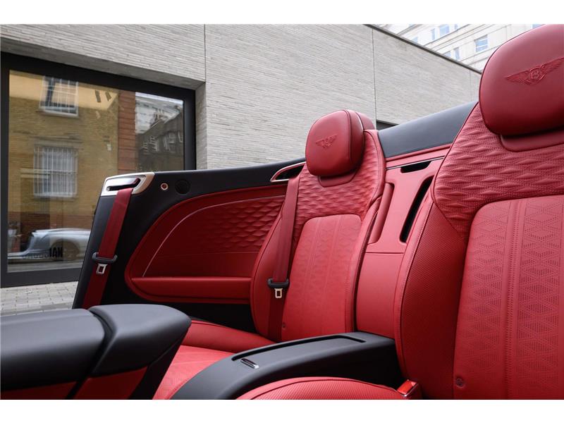 2025 Bentley Continental 4.0 V8 Ultra-Performance GTC Speed