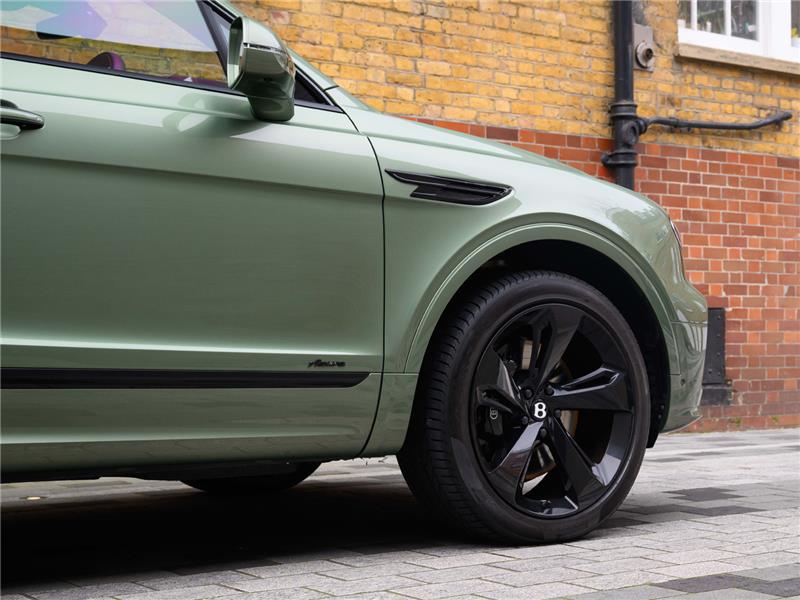 2023 Bentley Bentayga V8 Azure